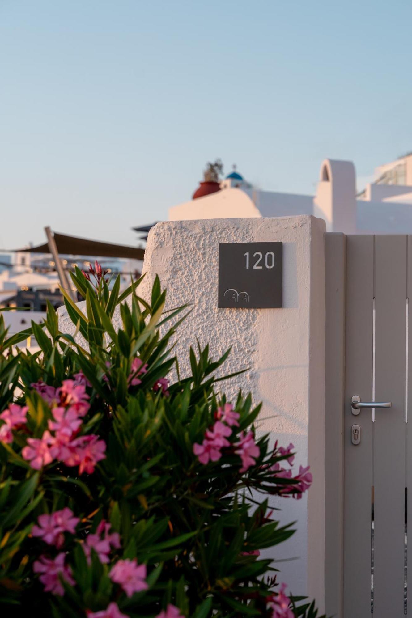 Belvedere Suites Firostefani Oda fotoğraf